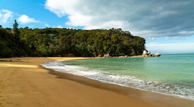 Abel Tasman golden beaches and bays
